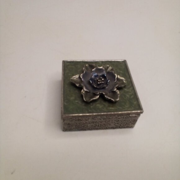 Metal Trinket Box Raised 3D Flower Silver 2.25" - Picture 2 of 11
